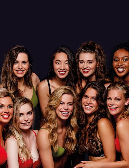 groepsfoto_Miss Nederland_Finalist_lingerie-Colbert_foto-William Rutten